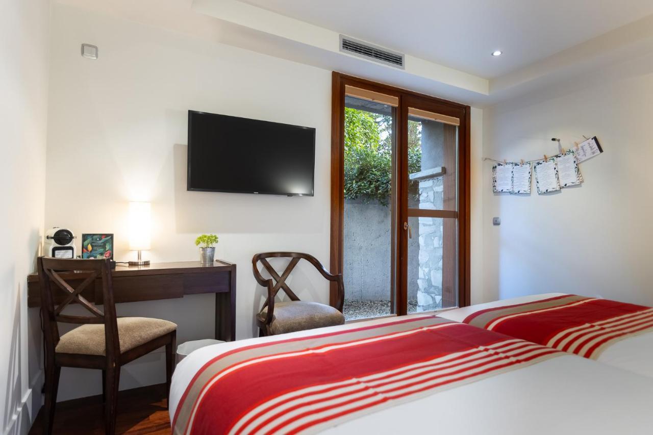 Hotel Rio Bidasoa ออนดารีเบีย ภายนอก รูปภาพ