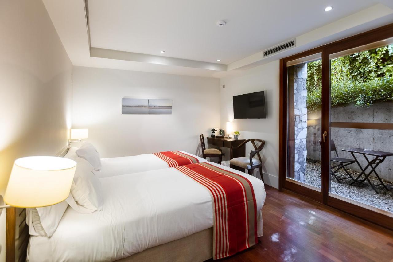 Hotel Rio Bidasoa ออนดารีเบีย ภายนอก รูปภาพ