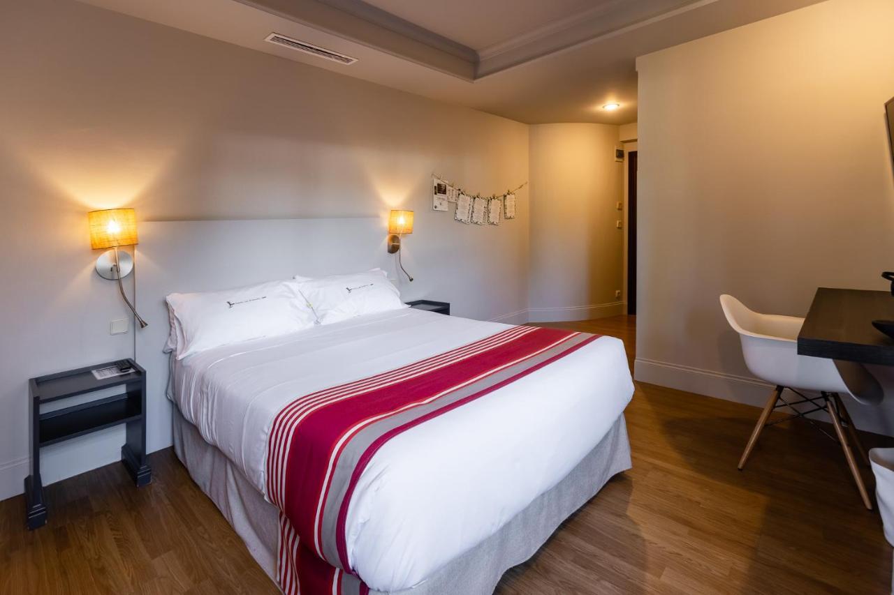 Hotel Rio Bidasoa ออนดารีเบีย ภายนอก รูปภาพ