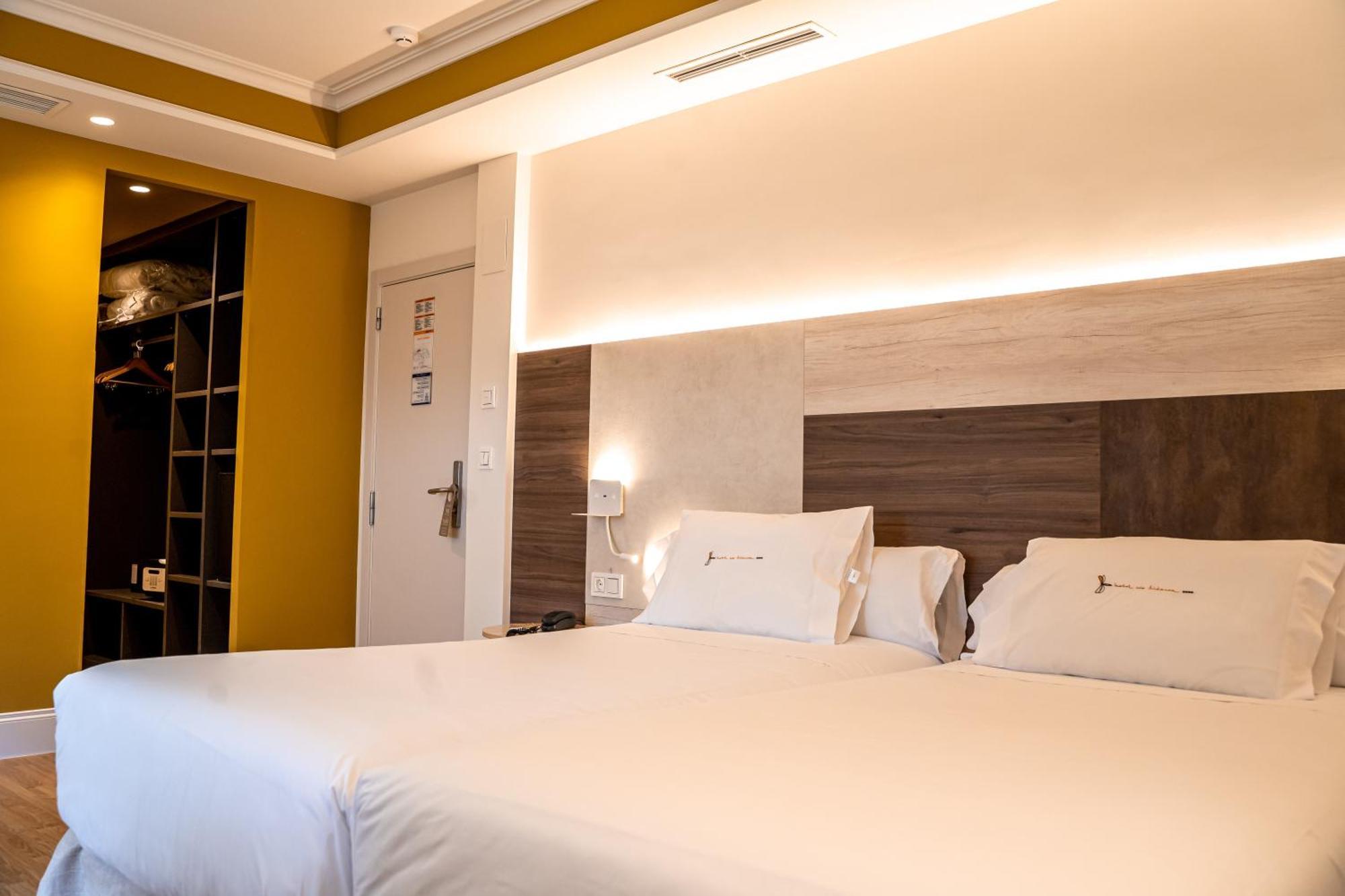 Hotel Rio Bidasoa ออนดารีเบีย ภายนอก รูปภาพ