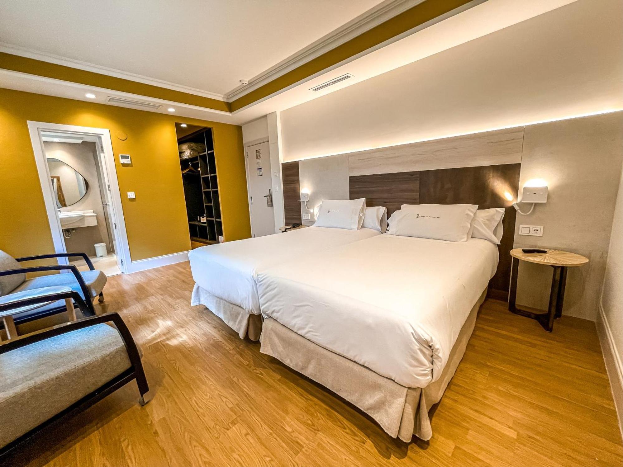 Hotel Rio Bidasoa ออนดารีเบีย ภายนอก รูปภาพ