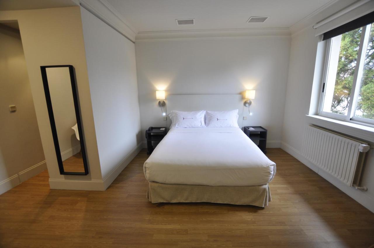 Hotel Rio Bidasoa ออนดารีเบีย ภายนอก รูปภาพ